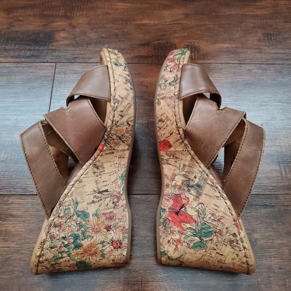 b.o.c. Tan Wedge Leather Sandals, Size 9